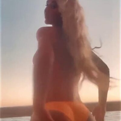 Iggy Azalea Topless Boob Slip On Boat Video Leaked