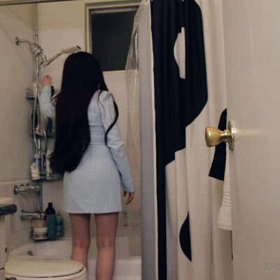 Tessa Fowler Nude Big Tits Shower Video Leaked