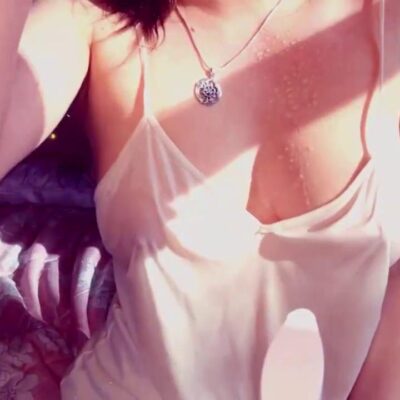 AftynRose ASMR Wet T-Shirt Cheeky Spray Video