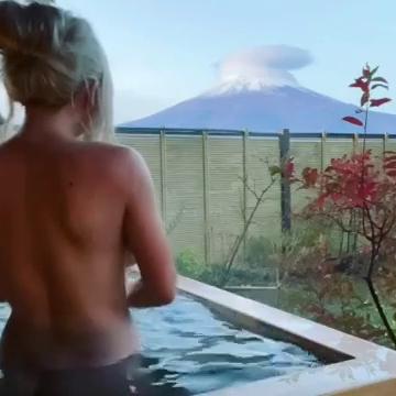 Jessica Nigri Naked In Bath