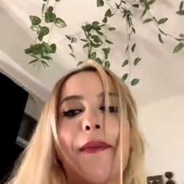 Turkish Gizem Bagdacicek – Getting Spicy on Livestream