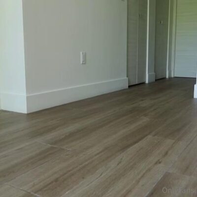 Harley West – Professional Camera Try On Haul Squirt