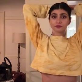 Mia Khalifa Gets Nude After Fashion Show