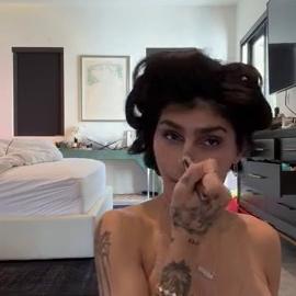 Mia Khalifa – Night Out Livestream
