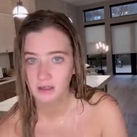 Thecourtneynextdoor – Busty Blonde Taking A Naked Shower