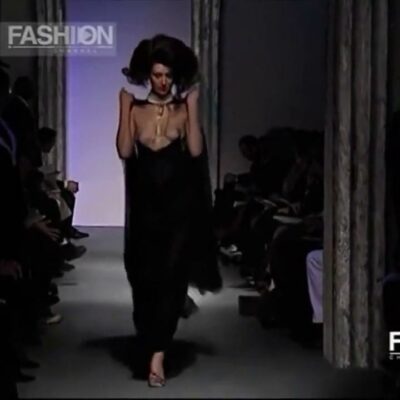 Erica Van Briel Displays Her Nude Tits on Stage (9 Photos + 2 Videos) Leaked Nudes